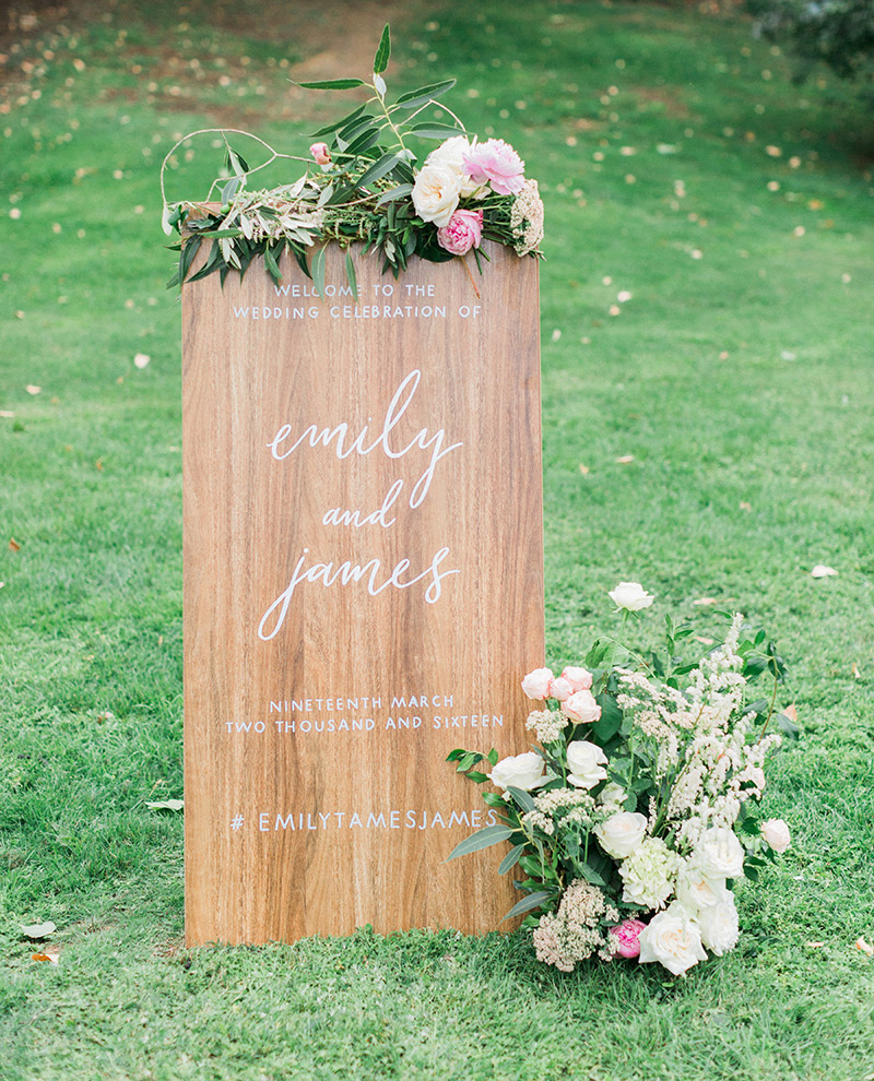 Handwritten wood sign | Welcome sign | Wood sign | Wedding sign Melbourne | Something Peach | Melbourne wedding